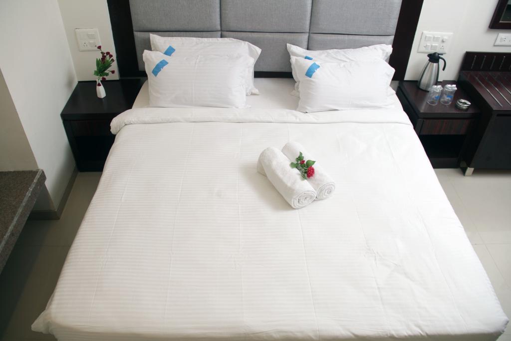 The Sky Court Hotel Aurangabad  Phòng bức ảnh